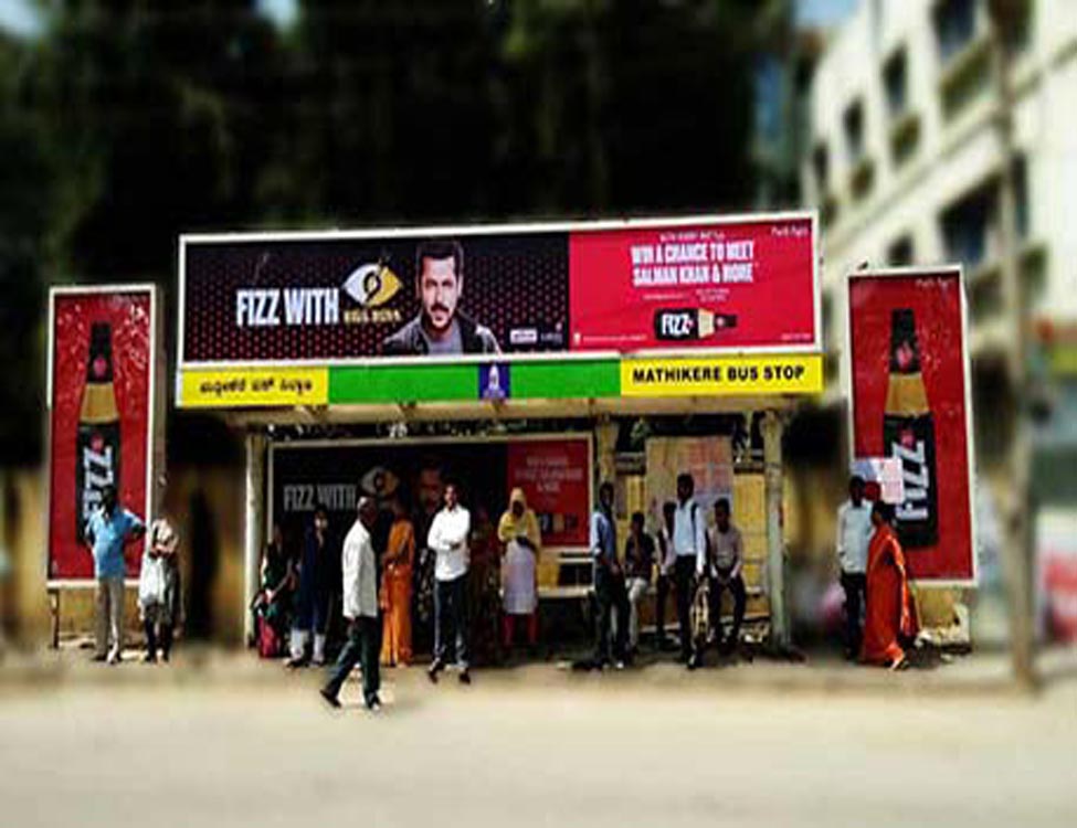 Bus que shelters Advertising Agency